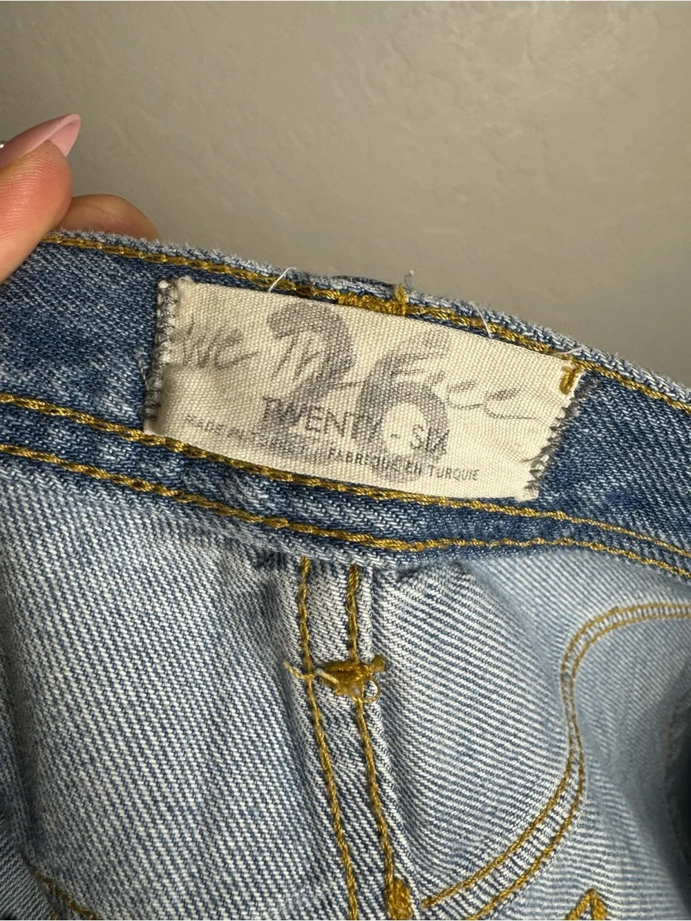 Free People Tapered Baggy Distressed Raw Hem Jeans Light Wash Low Mid Rise 26